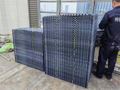 冷卻塔填料：方形冷卻塔的清除工作一般有幾種方案(圓