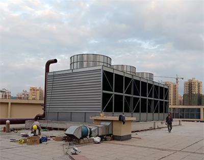 防止閉式冷卻塔的破裂的相關措施(閉式冷卻塔中的定